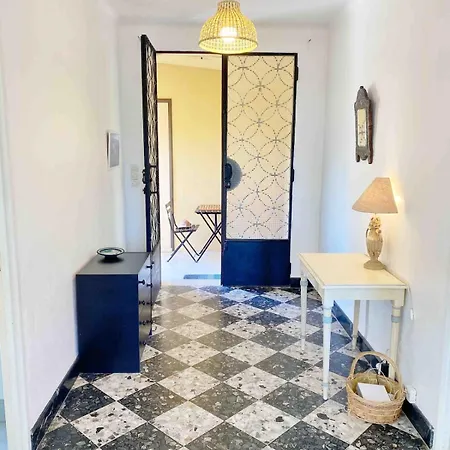 Villa A Proximite De La De L'almanarre *